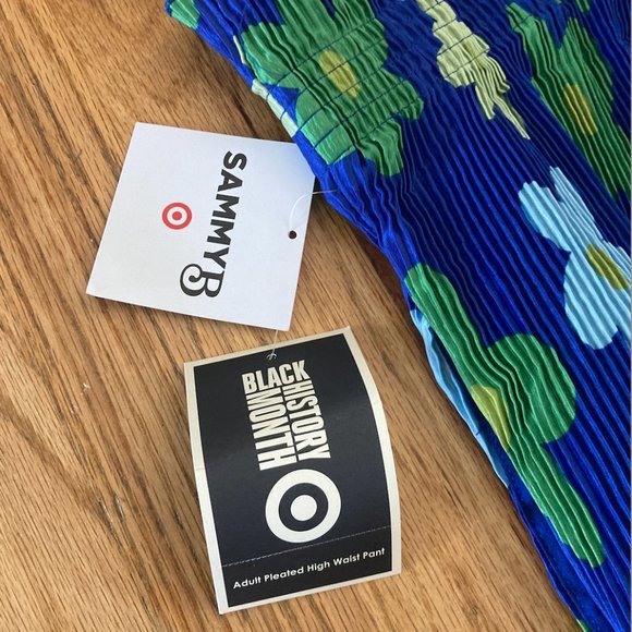 Target x Sammy B Wide Leg Pleated Trousers Pants Blue Flowers Size XL New - Picture 3 of 6